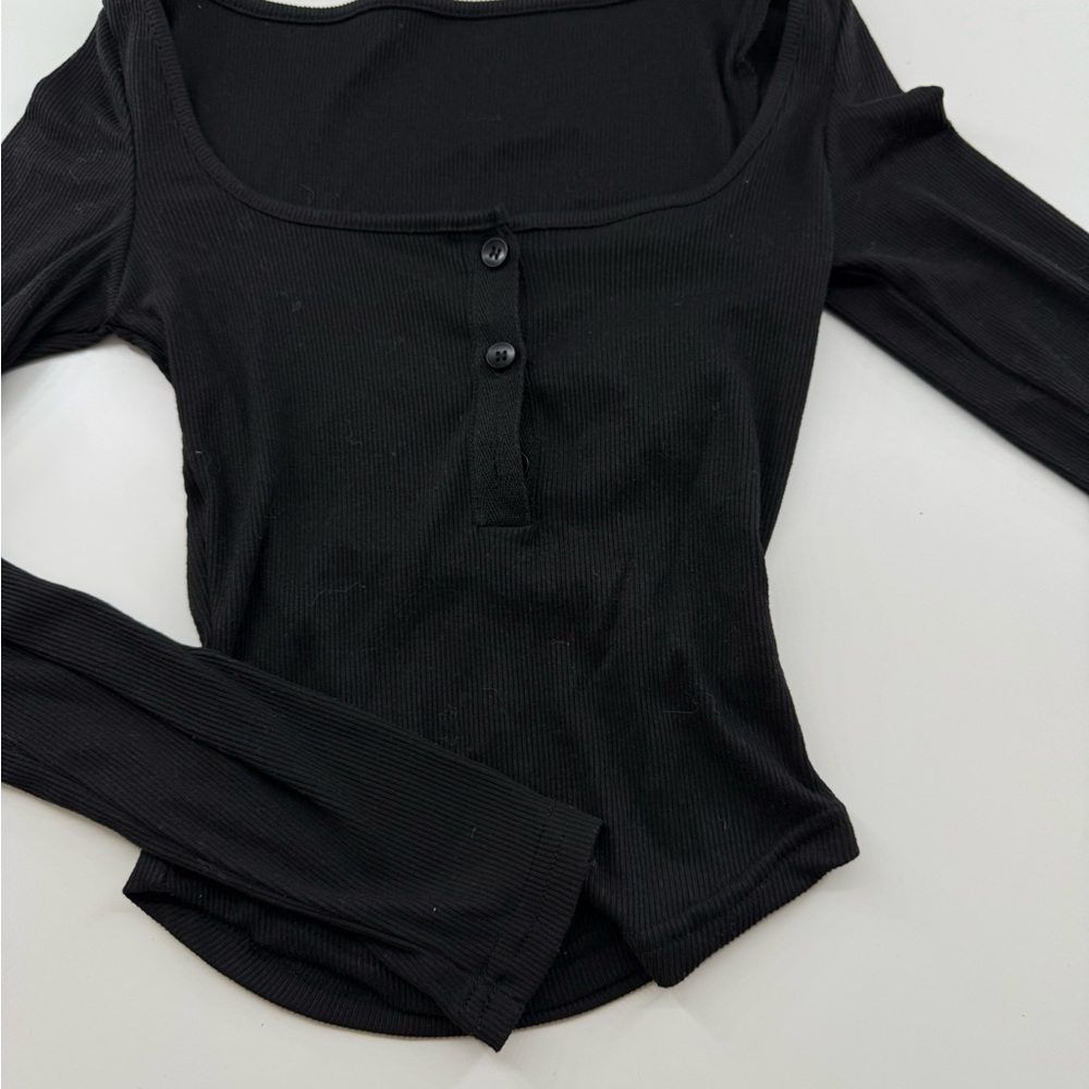 Black Long Sleeve Ribbed Top
